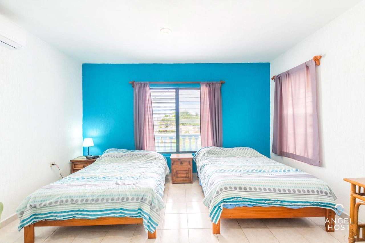 Malecon Beach House In Progreso 1 Block From Beach Экстерьер фото