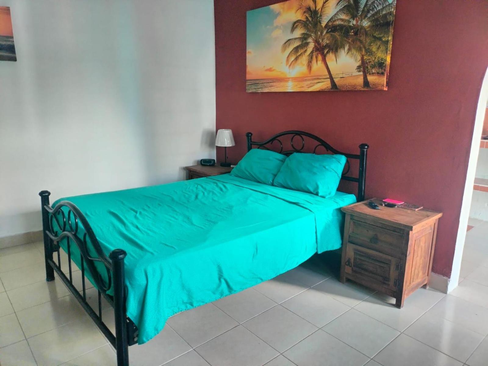 Malecon Beach House In Progreso 1 Block From Beach Экстерьер фото